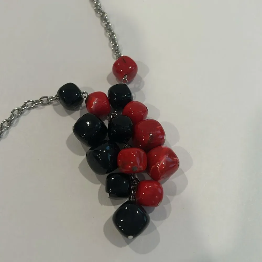 NWOT Joan Rivers Silver Beads Necklace